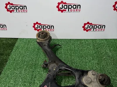 Рычаг подвески нижний honda civic 8 FD1 R18 2009 перед. прав. (б/у)