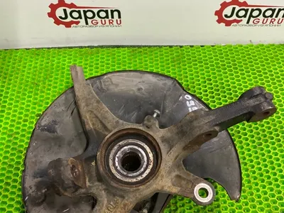 Кулак поворотный honda civic 8 FD1 R18 2009 перед. лев. (б/у)