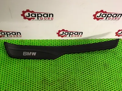 Накладка на порог салона bmw 3 E91 N46 2011 лев. (б/у)