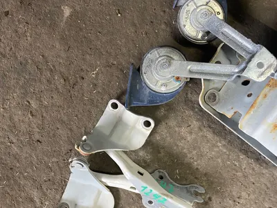 Петля капота Mazda 6 GH ЛИФТБЕК L5 2011 (б/у)