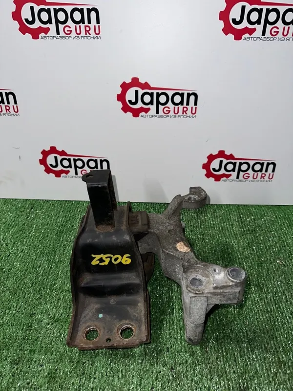 Подушка двигателя nissan x-trail NT31 MR20 2008 прав. (б/у)