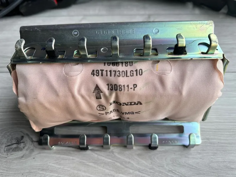 Подушка безопасности пассажира honda accord 8 K24A 2011 (б/у)