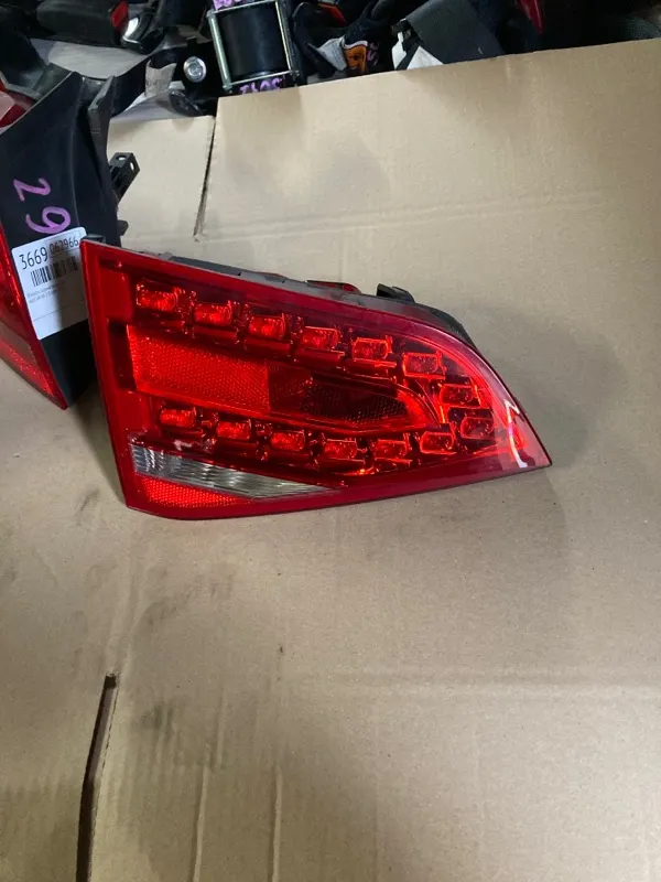 Фонарь задний audi a4 B8 2.0 CDNC 2011 задн. лев. (б/у)