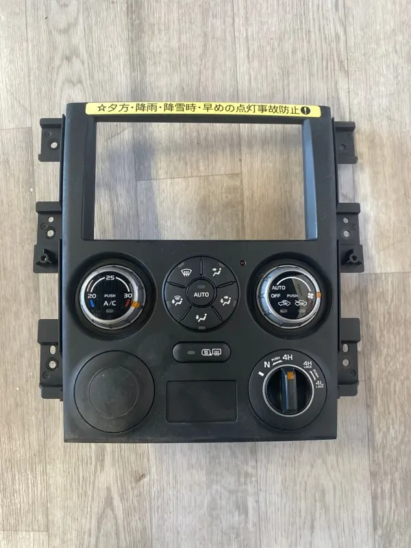 Блок управления климат-контролем Suzuki Grand Vitara JT J20A 2006 (б/у)