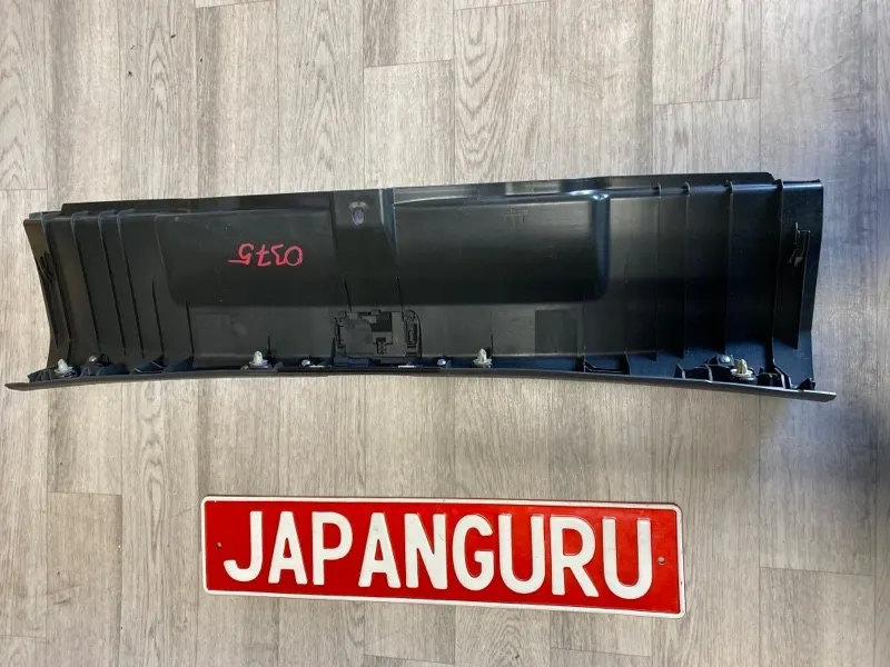 Накладка на порог багажника honda accord 8 K24A 2011 (б/у)
