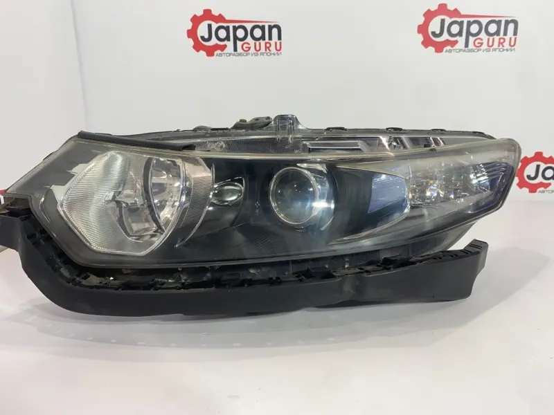 Фара ксеноновая honda accord 8 R20A 2011 лев. (б/у)