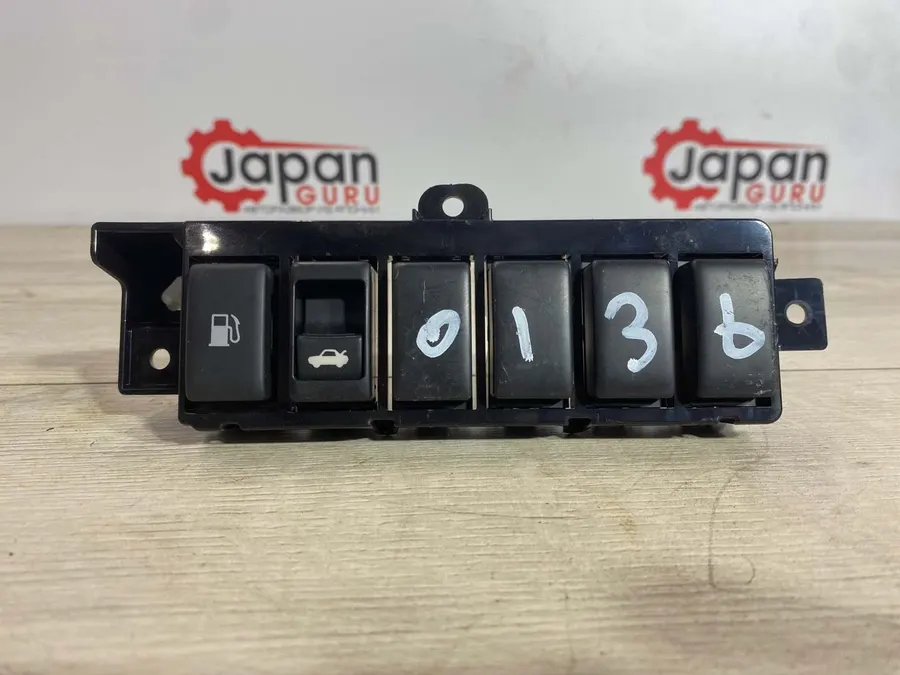 Блок кнопок Nissan teana J32 QR25DE 2.5 4WD 2010 (б/у)