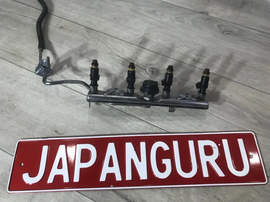 Топливная рампа с форсунками honda civic 8 РЕСТАЙЛИНГ LDA 2009 (б/у)