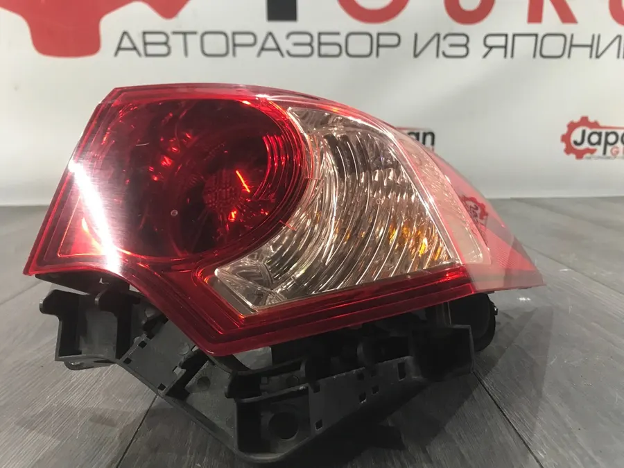 Фонарь задний honda accord 8 R20A 2011 задн. прав. (б/у)