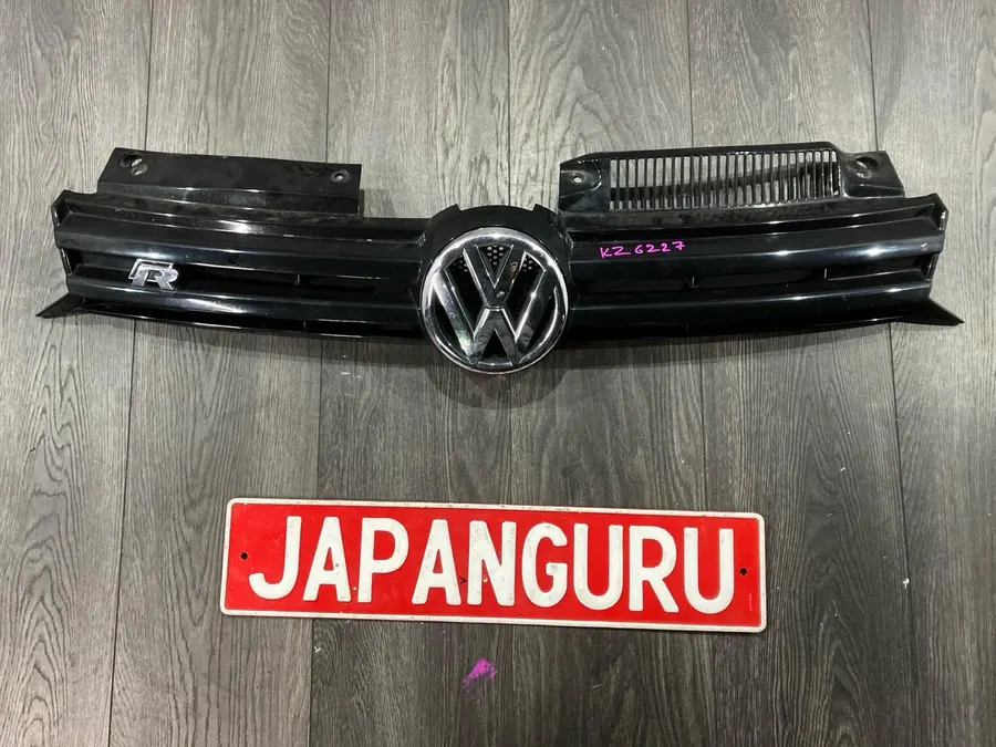 Решетка радиатора Volkswagen Golf MK6 1.4 CAXA 2011 (б/у)