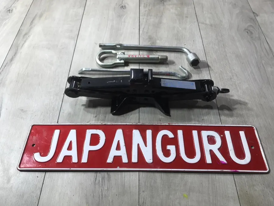 Домкрат honda civic 4d 8 РЕСТАЙЛИНГ LDA 2009 (б/у)