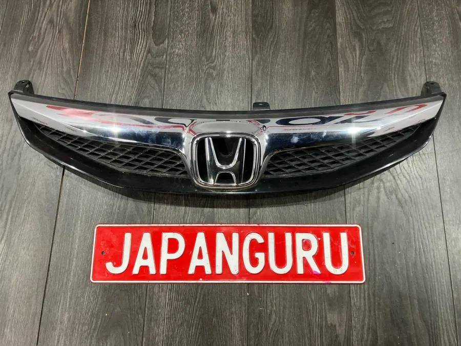 Решетка радиатора honda civic 4d 8 РЕСТАЙЛИНГ LDA 2010 (б/у)