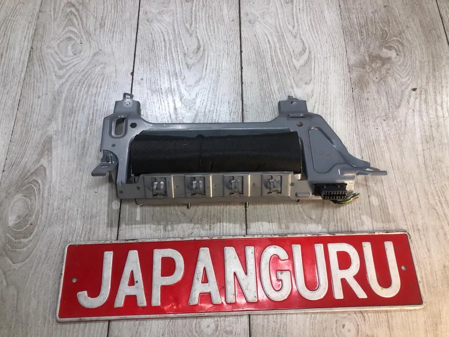 Подушка безопасности в колени mitsubishi Lancer 10 4B11 2.0 2008 (б/у)