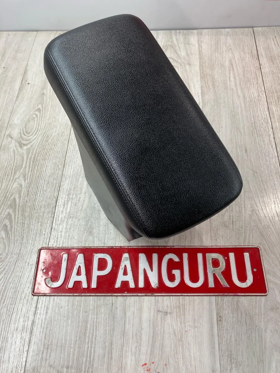 Подлокотник mitsubishi outlander GF7W 4J11 2.0 2014 (б/у)
