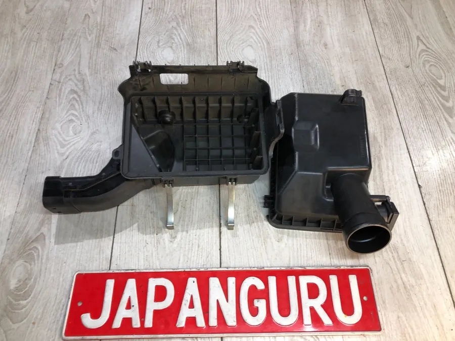 Корпус воздушного фильтра mitsubishi Lancer 10 4B11 2.0 2008 (б/у)