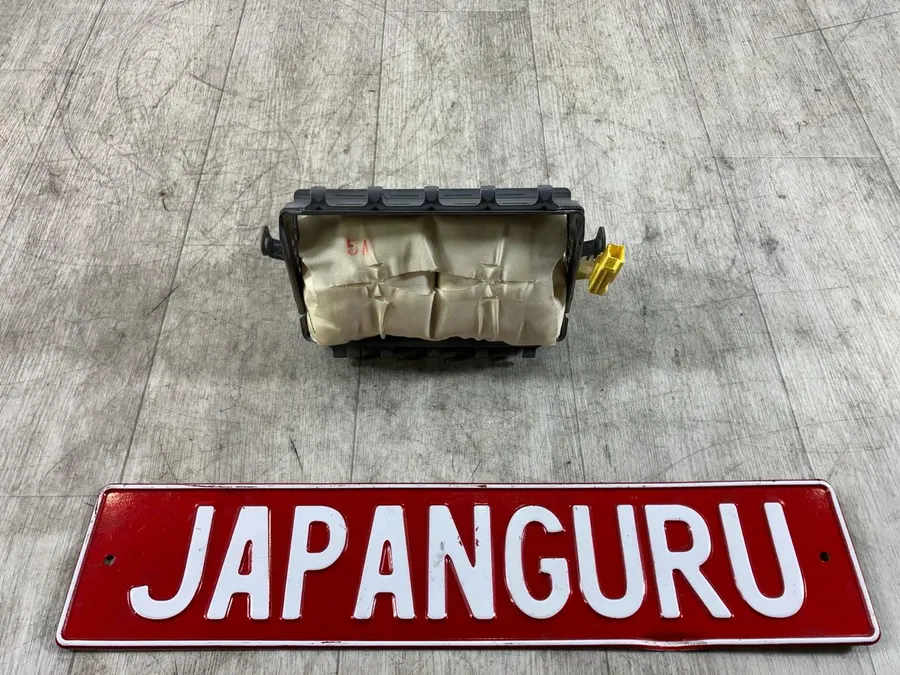 Подушка безопасности пассажира mitsubishi Lancer 10 4B11 2.0 2007 (б/у)