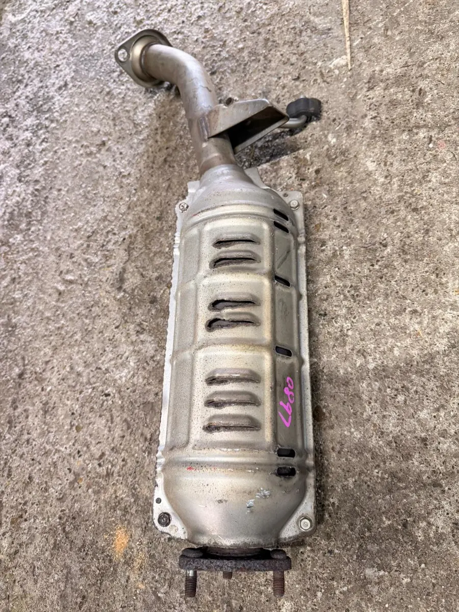 Катализатор honda civic 8 LDA 2006 (б/у)