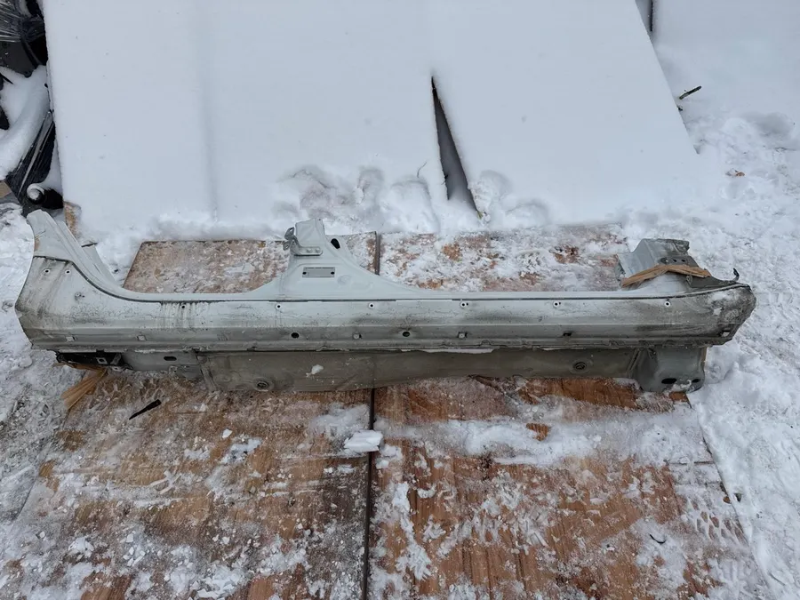 Порог кузова mitsubishi Lancer 10 4B10 1.8 2010 прав. (б/у)