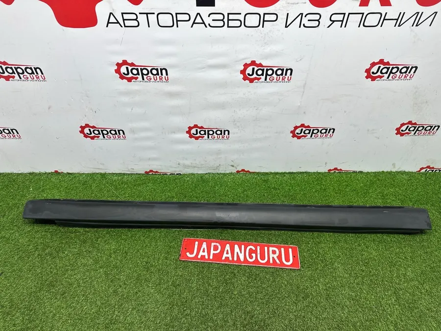 Накладка порога mitsubishi outlander GF8W 4J12 2013 прав. (б/у)