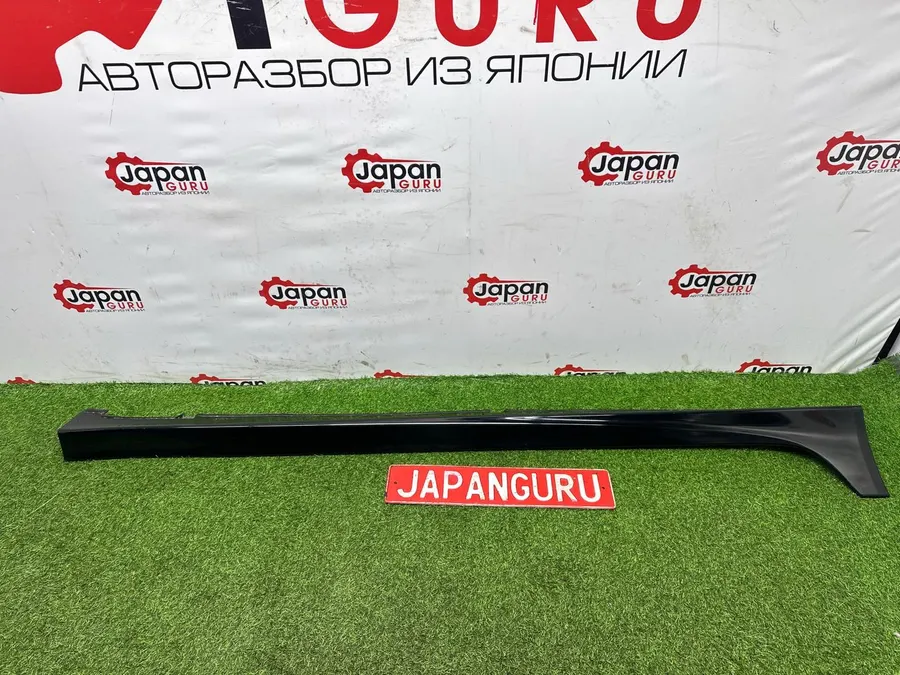 Накладка на порог наружная honda accord 8 K24A 2010 прав. (б/у)