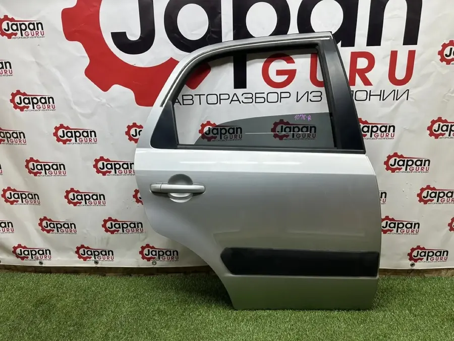 Дверь боковая Suzuki Sx4 Sx4 M15A 2009 задн. прав. (б/у)
